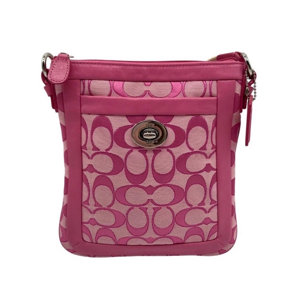 RARE Coach y2k Barbie pink cricket purse